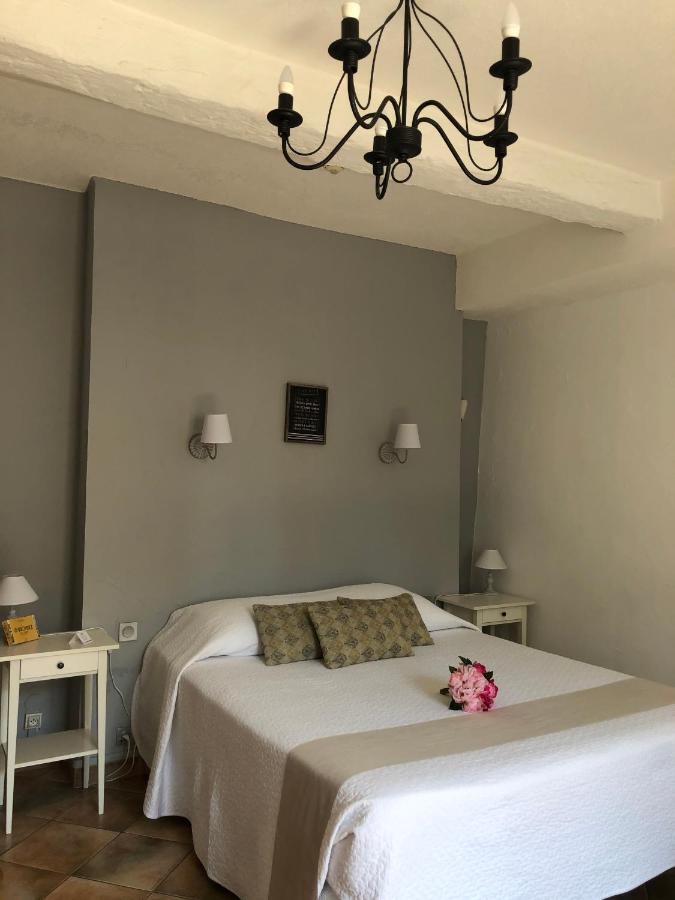 Hotel Le Flore เฟรฌูส ภายนอก รูปภาพ