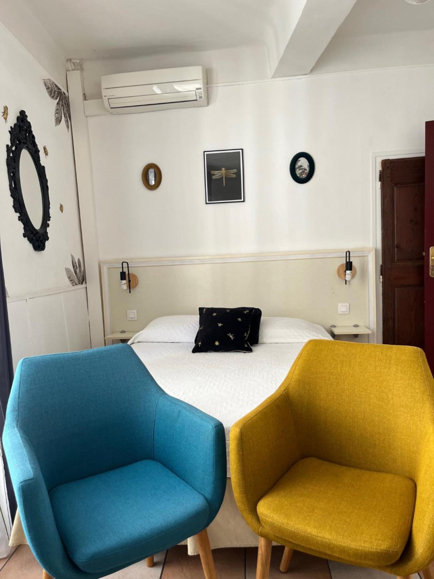 Hotel Le Flore เฟรฌูส ภายนอก รูปภาพ