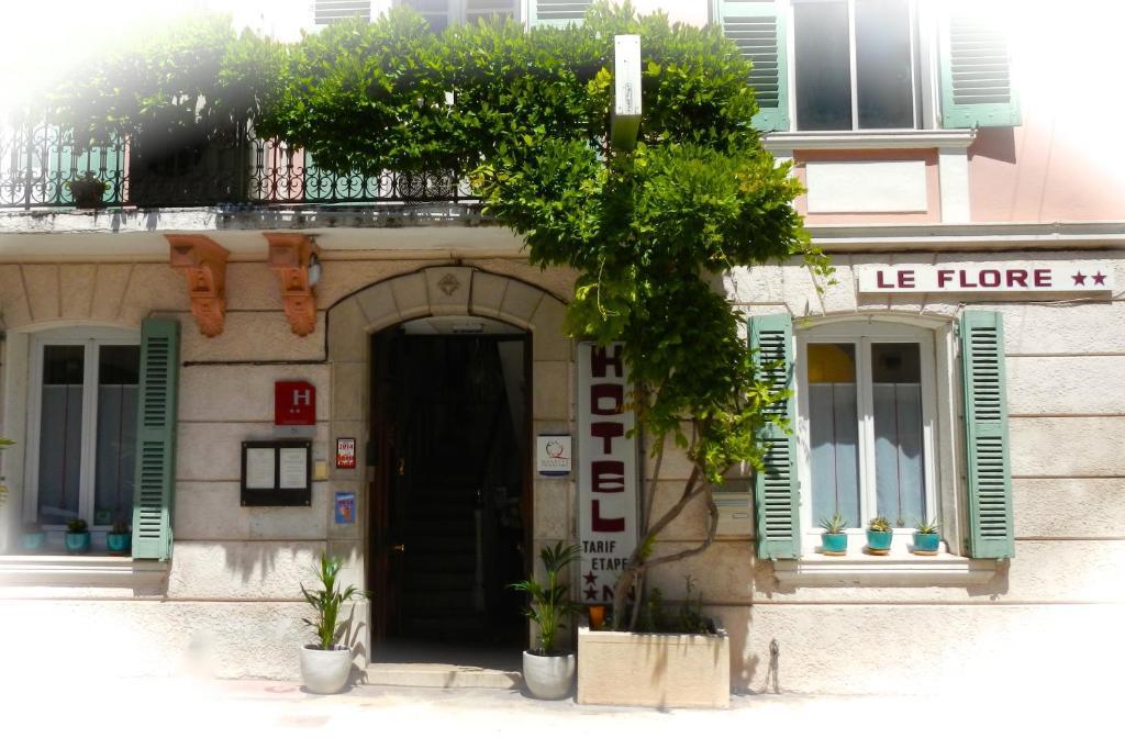 Hotel Le Flore เฟรฌูส ภายนอก รูปภาพ